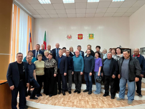 Новый формат взаимодействия парламента и муниципалитетов: «муниципальный час»