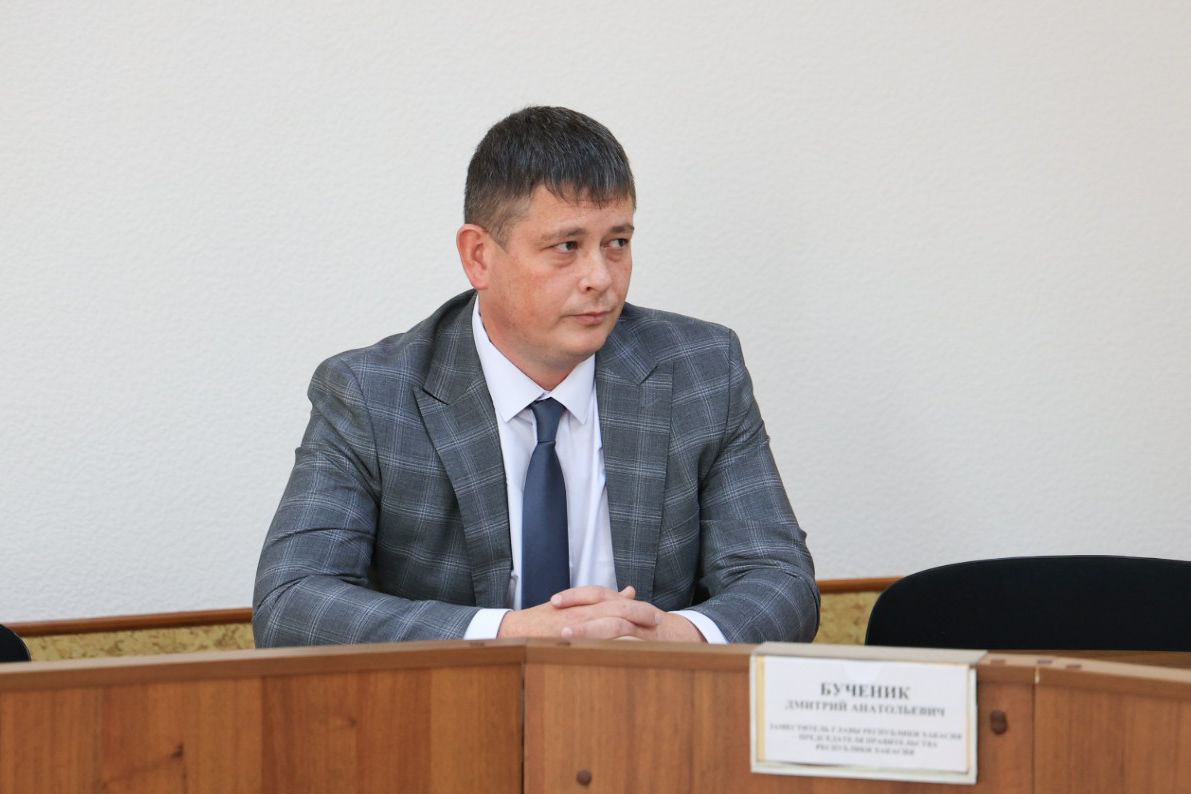 photo_5456203943647507399_y