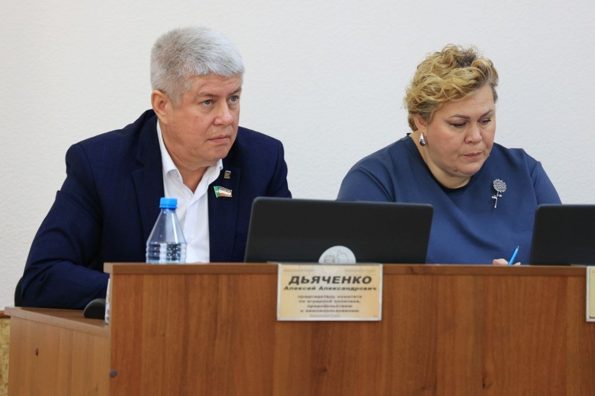 photo_5465637796363503109_y