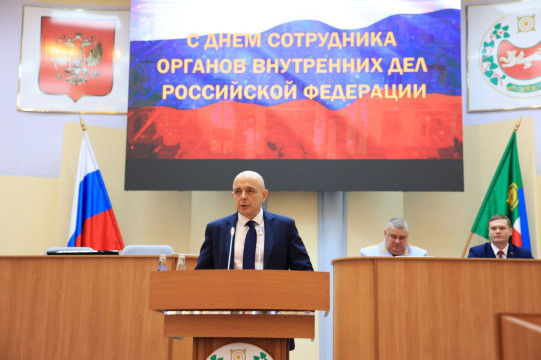 Руководители Хакасии поздравили сотрудников МВД  с профессиональным праздником