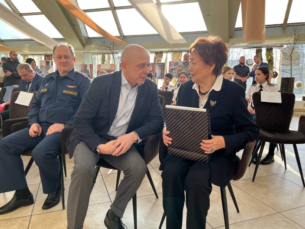 photo_5231313112365992850_y