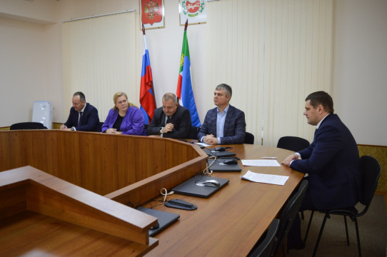 Комитеты Верховного Совета Республики Хакасия завершили рассмотрение законопроектов к заключительной в этом году 28 сессии парламента