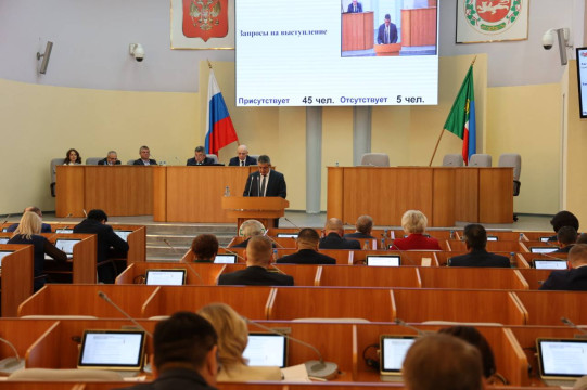 В Хакасии принят закон, направленный на увеличение штата   специалистов комиссий по делам несовершеннолетних