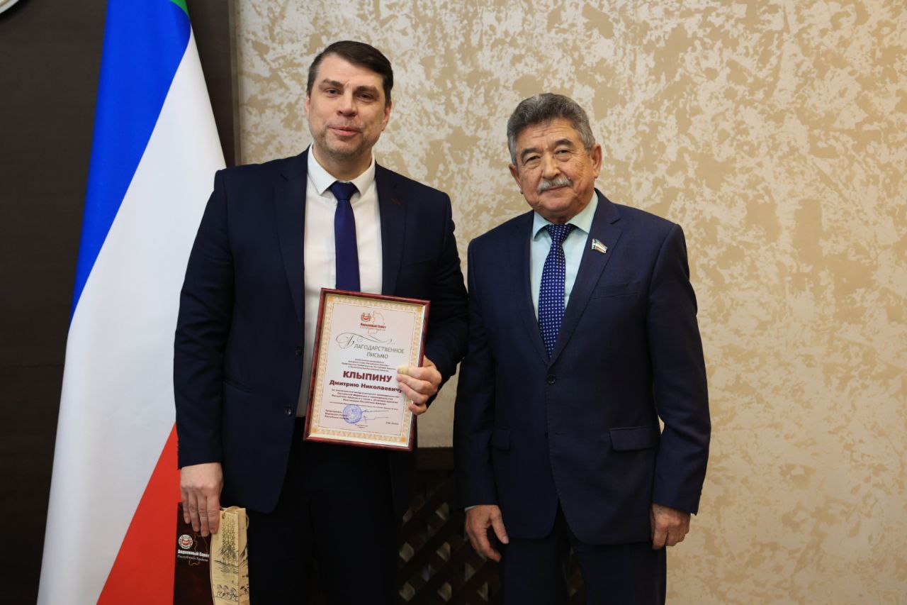 photo_5303278871413197688_y