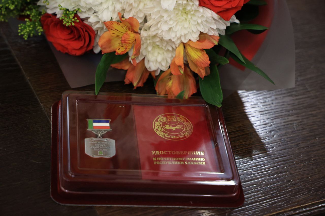 photo_5303278871413197690_y