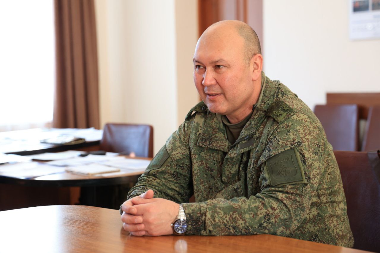 photo_5219727545459219236_y