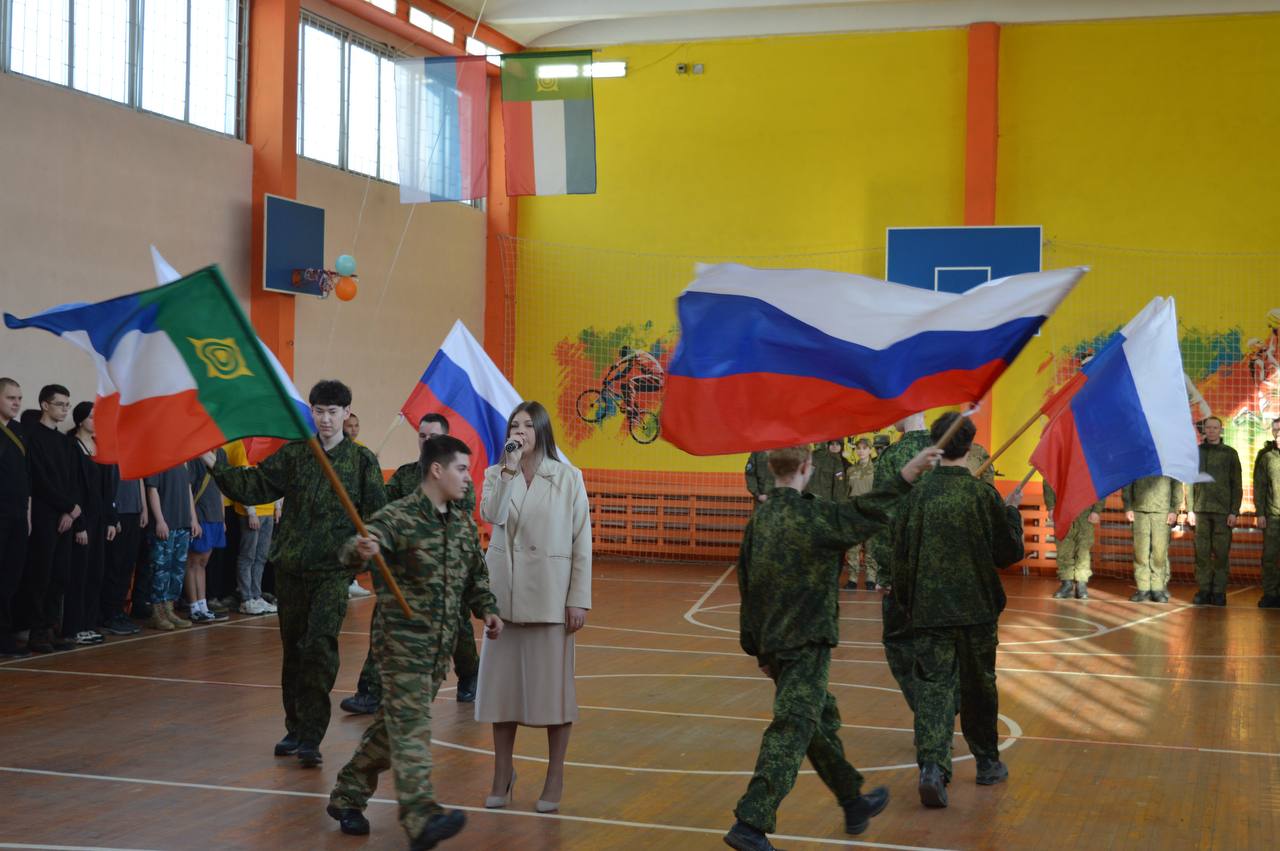 photo_5233710945362711003_y