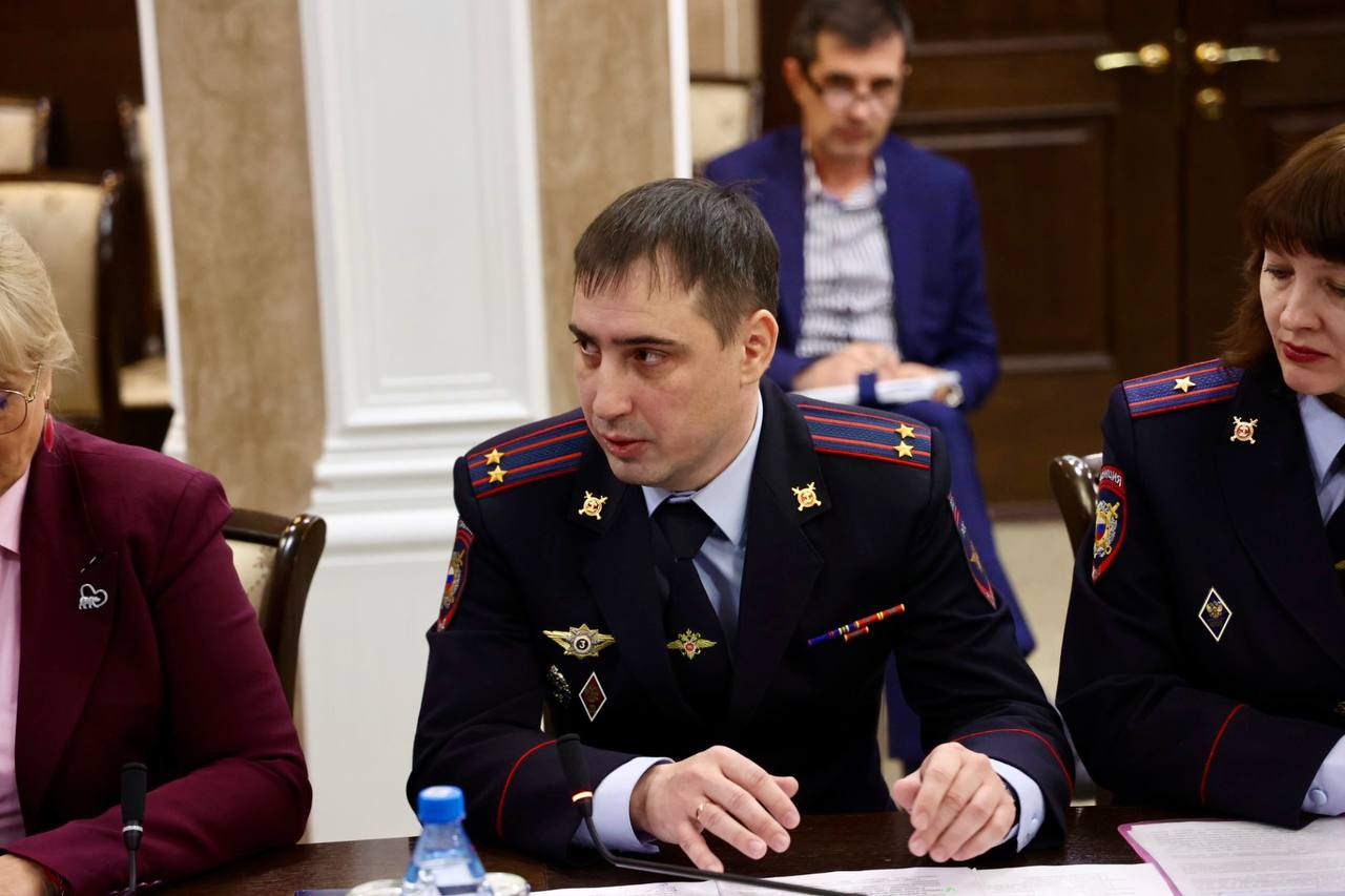 photo_5276107224671524035_y