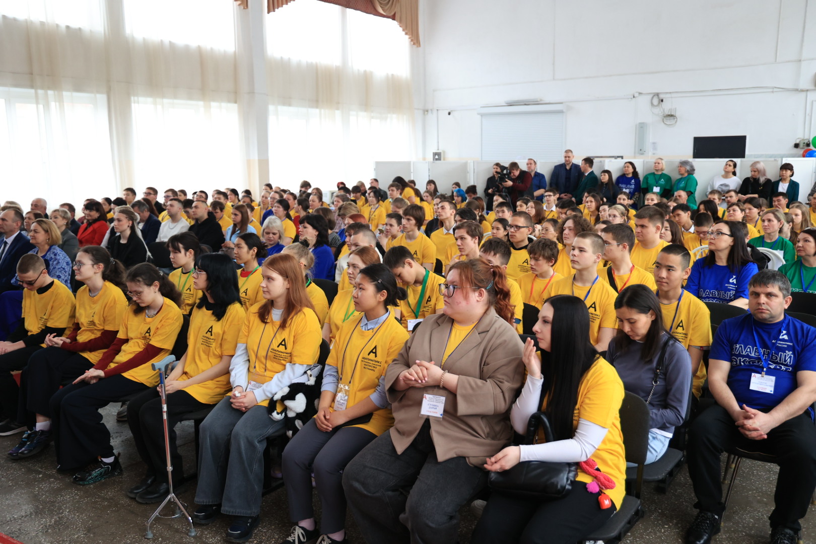 20260407122143_ER198530